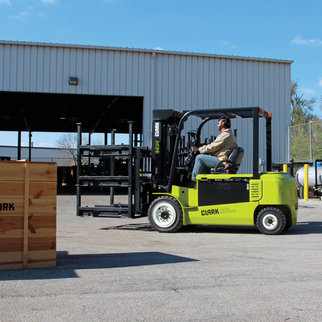 8000 lb capacity electric forklift